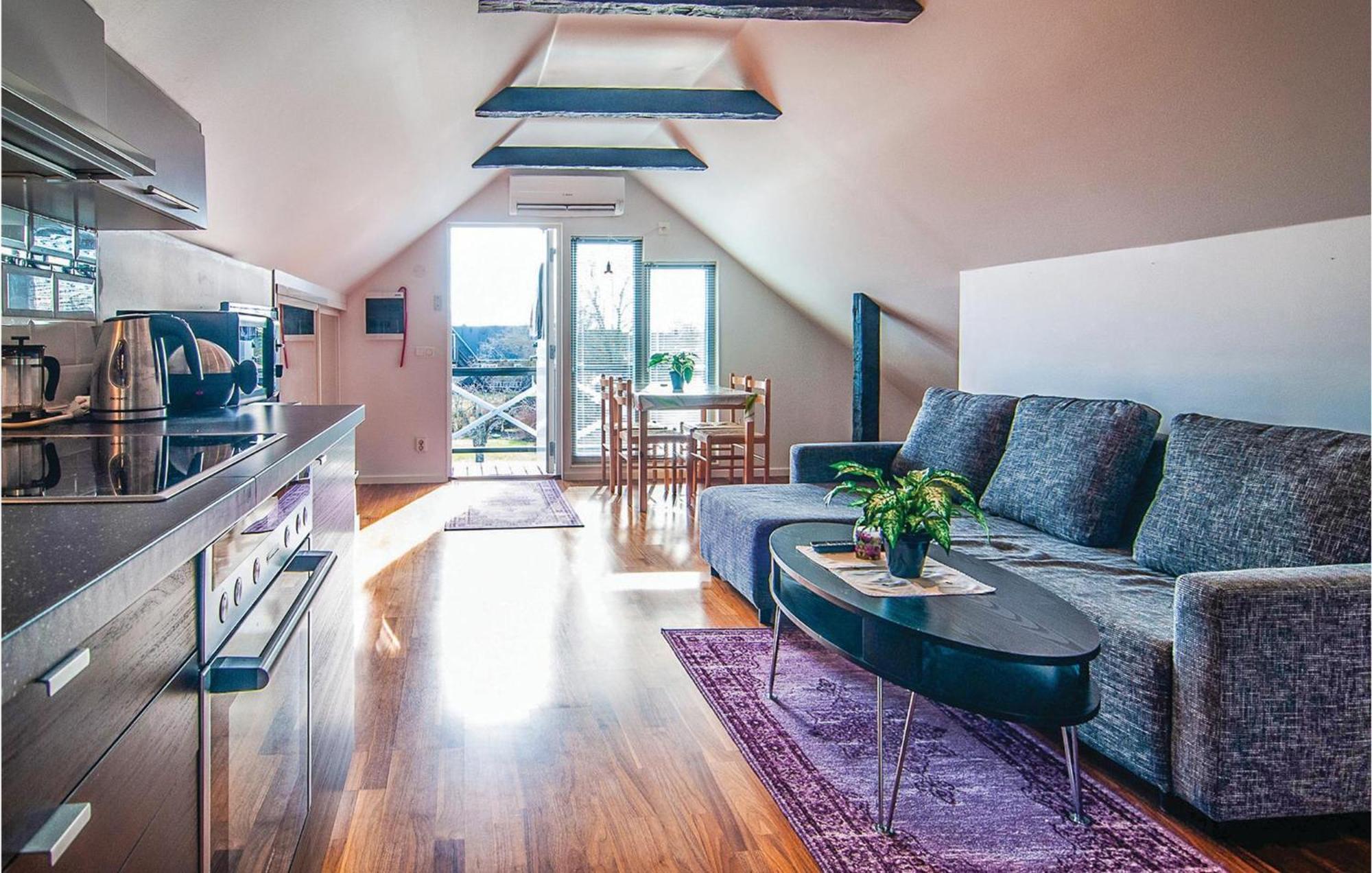 Cozy Apartment In Klintehamn With Wifi Bagian luar foto